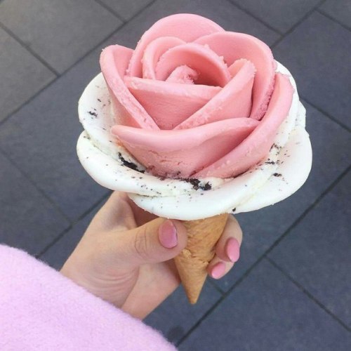 rosy-flavored-icecream: we-heart-it-here:❤   Be~You~tiful  my Queens