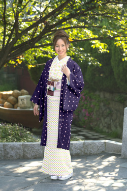 Vintage Polyester Japanese Kimono Green Leaves Floral Light Purple Washable Komon Kimono Small Pattern Blue & Yellow Flowers