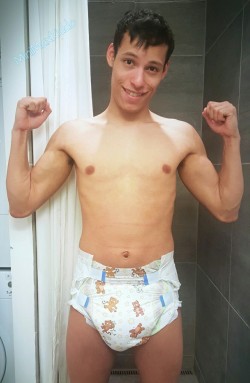 minimaxkiddo:  Happy diaper kiddo, ready