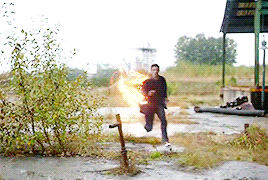 iriswestsallen: 1x08 vs. 5x08+  I love them!!!!