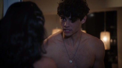 theclassymike:Noah Centineo shirtless in the series finale of The Fosters.