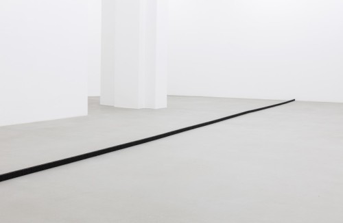 unusualwhite:   Ceal Floyer 