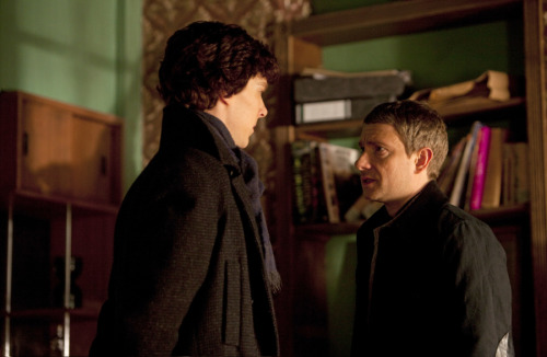 karin-woywod:Ultra - Hi-Res ! 2010 03 25 - BBC ’ Sherlock ’ Season 01 by Colin HuttonOpen in new tab