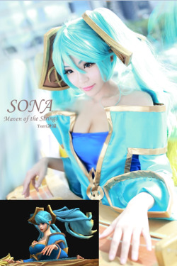 league-of-legends-sexy-girls:  Sona Cosplay 