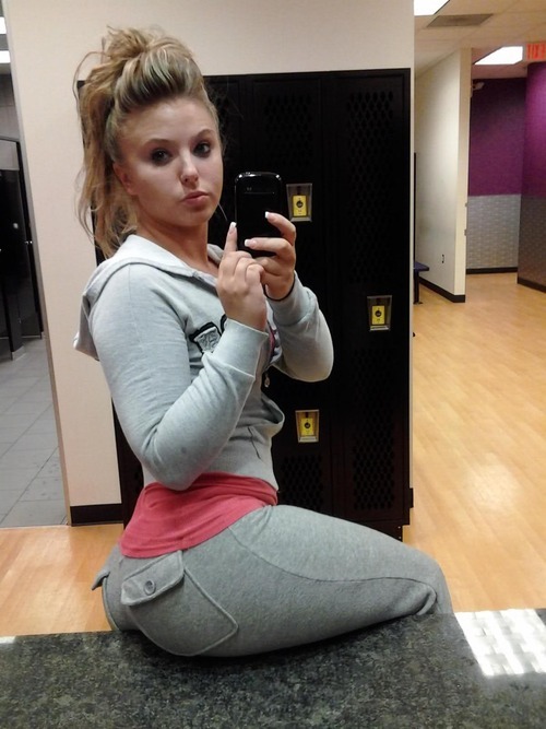 bigbootyshow:  Check out BigBootyShow.tumblr.com for more Thick and Curvy Women