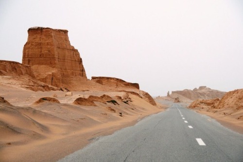 archaeheart:On the road from Iran ——&gt; Turkmenistan