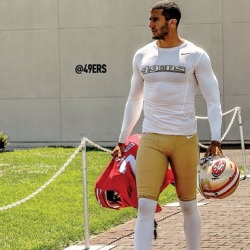 hoodsworld:  Colin Kaepernick 