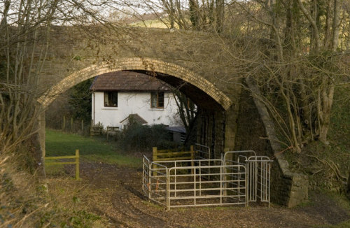 Railway bridge, Castle Lane, Knowle, North Devon