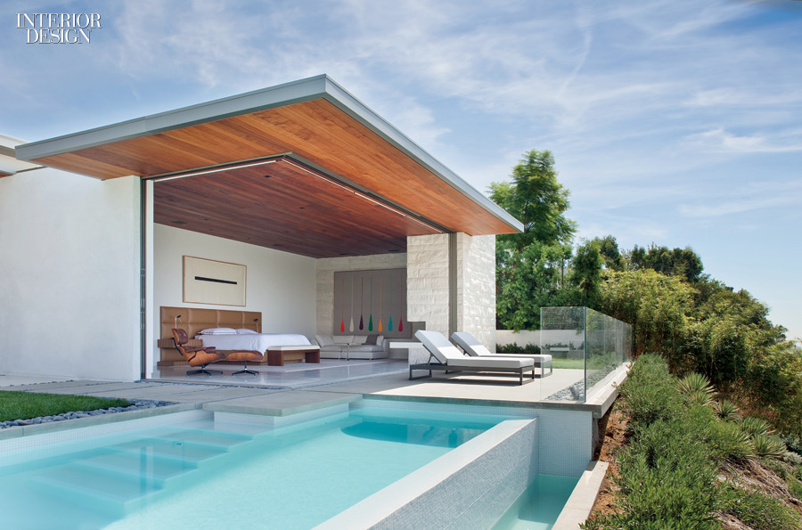 interiordesignmagazine:  At this Los Angeles home by Studio William Hefner, the pale