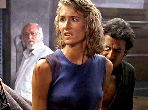 annelisters:LAURA DERN as Dr Ellie Sattler in JURASSIC PARK (1993) a surprise gift for the wonderful