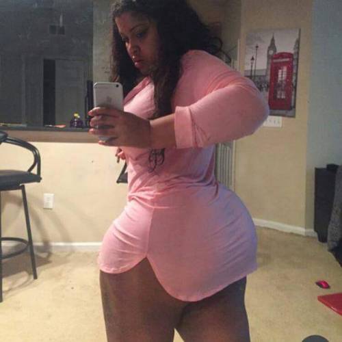 lookin at all that black azz!!! adult photos