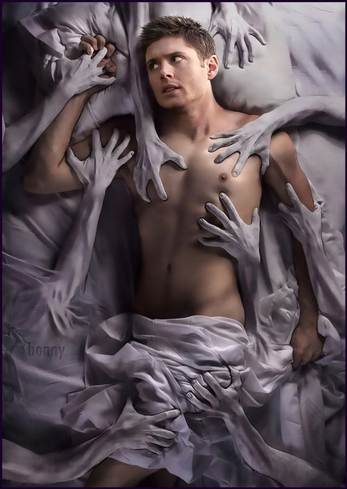 awkwardhours:  19-chevyimpala-67-fallen-angel:  Have you heard of pompei77?  Because  Her art  is friggin’ amazing  I mean  just look…  look at the details  Hot damn!  The perfection of this makes me uncomfortable 