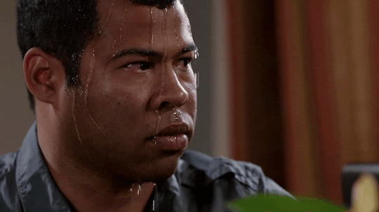 sanjuniperoh:  zaynscoweyelashes:  Watching Florida change between blue and red every two minutes like:  