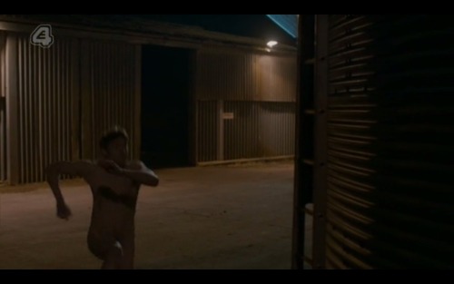jsuavazblog:Billy Howle en la serie Glue.