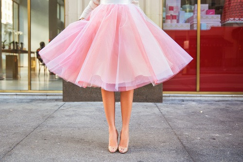 herhappysissywife: Perfectly PinkThis full flared skirt with layers of crinolines is sure to draw a 