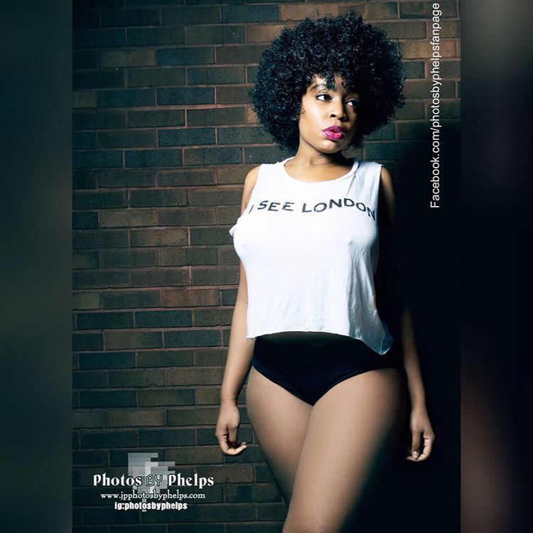 Putting some eyecandy with edge lighting ..with Ms London @mslondoncross  #honormycurves