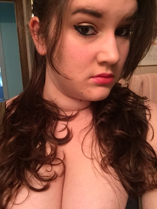 in-a-world-of-paper-flowers:  Idk feeling kinda good about myself