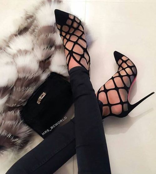 hottest-shoes:16 Zapatos de tacón que se verían increíbles con tus skinny jeans