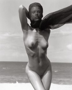 Le-Voleur-De-Beaute:  Photographer:  Herb Ritts 