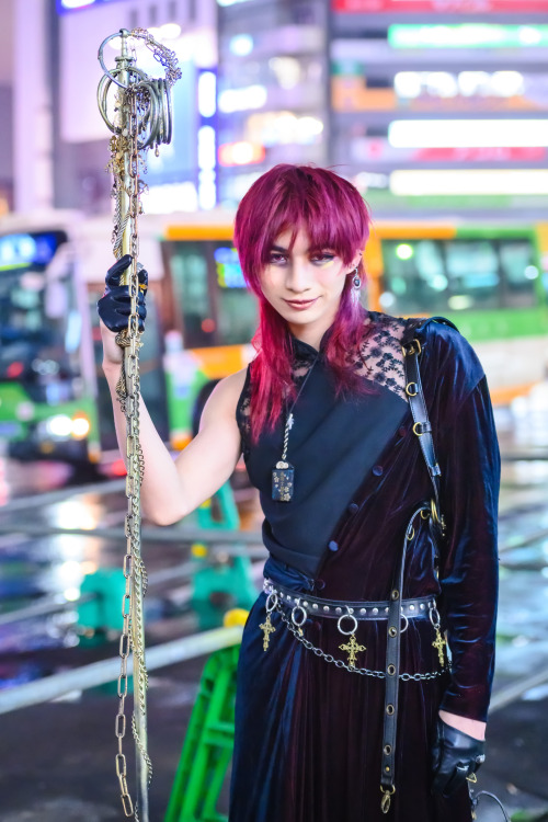 tokyo-fashion:Japanese-Thai Harajuku street style personality Tatsuya was the only person to show up