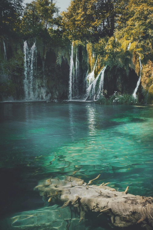 lsleofskye: Plitvice Lakes National Park | andrycurious