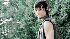 queensansastark:  BETHYL MEME || 2 episodes (&frac12;)  4x10 