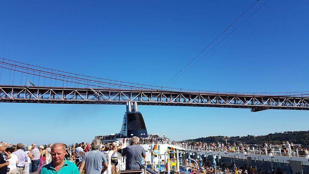 Live from MSC Opera Lisbona#live #mscopera #msccruises #msccrociere #lisboa #lisbona #medwayoflife #crociera #crociere #cruise #cruises #cruiseship #cruiseships