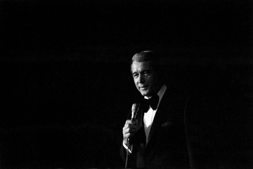 Great voices: Perry Como     United States singer Perry Como visiting Southport for a concert in 197