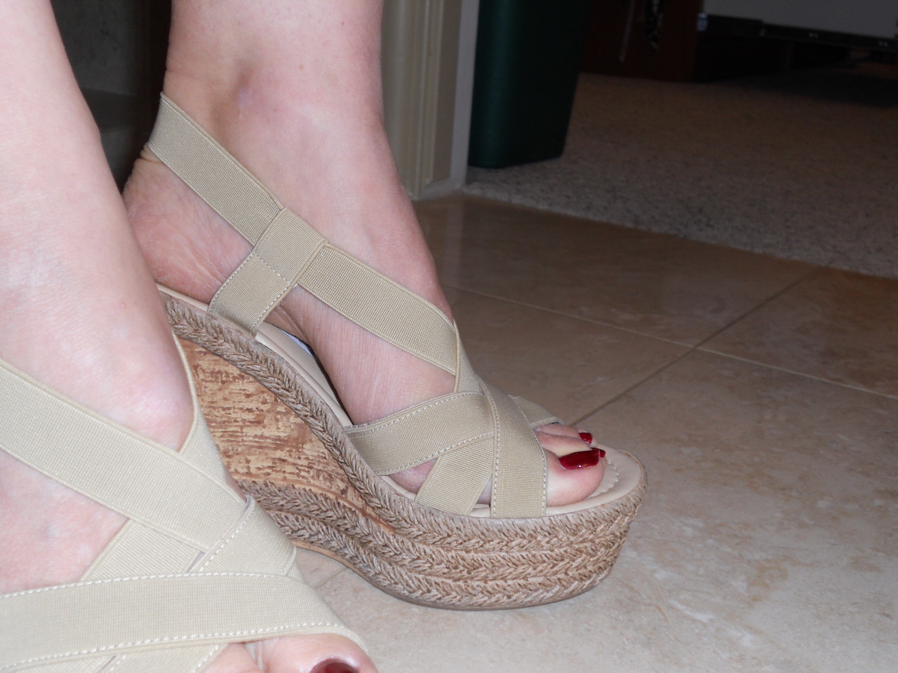 Letting my toenails grow long again.Â  I let husband snap a quick pic at my sister&rsquo;s