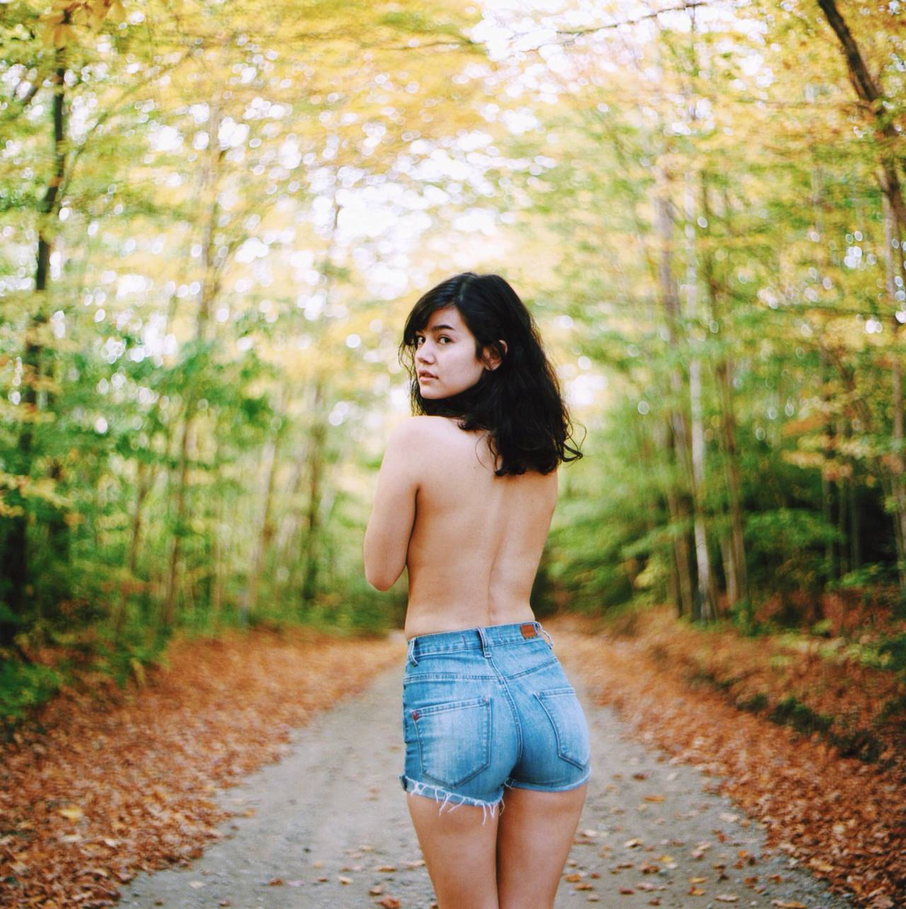 amamakphoto:  Hey guys! Sorry we’ve been so absent lately. Aviva has a super busy