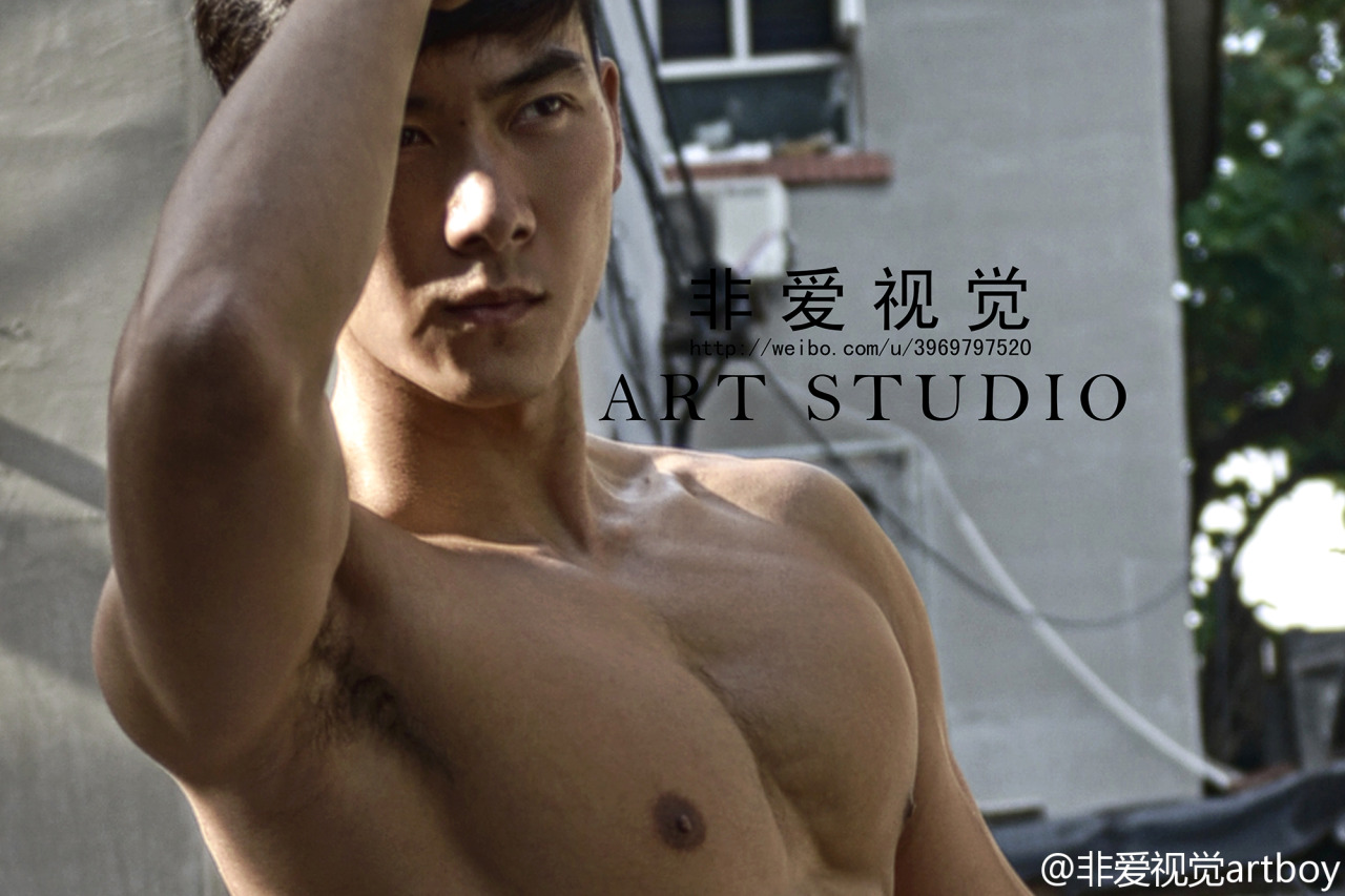hunkxtwink:  Hu Zi PhotographyHunkxtwink - More in my archive