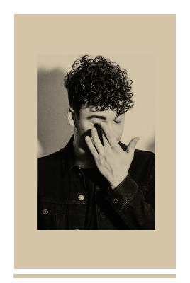 dailywilliams: 30 Days Paramore Challenge:               ↳   An appreciation