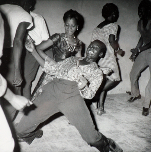 Malick Sidibé, Photographer Known for Social Reportage in Mali, Dies at 80 nyti.ms/23D