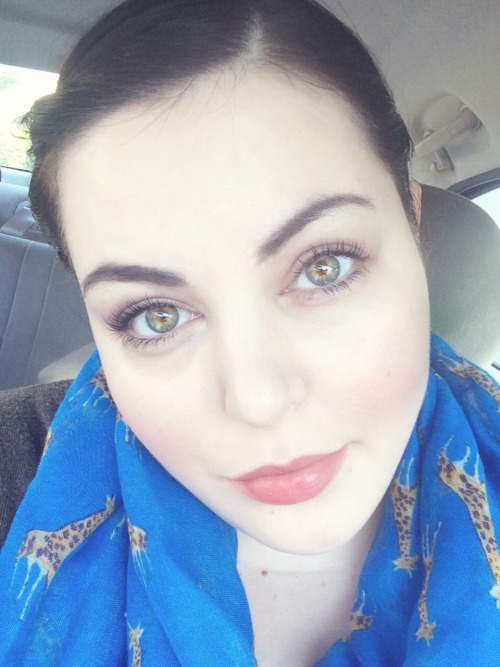 letsnel:  ermahhgerd:  Good morning. Favorite scarf.  Those eyes…….sigh 