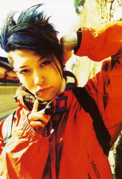 annaxmiyavixhyde:   Miyavi in Neo magazine Vol. 002  //  Part 3/3 