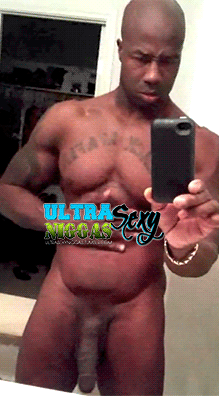 lrblckluv34:  goaltobeswole:  ultrasexyniggas:  [Part 2] Buff Las Vegas trainer Feeling