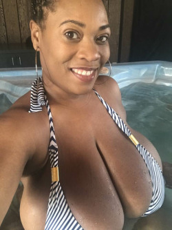 mrbeckyman:  hollyhimalayas:  The water is fine,care to join me?  Can’t wait