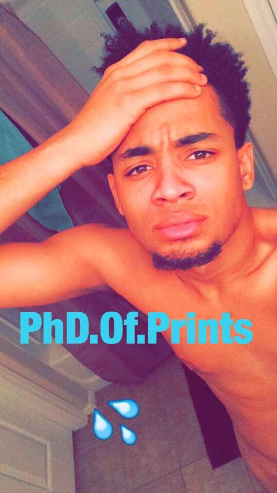 phd-of-prints:  •Cam•  Hmu 💰 kik: @Phd.of.prints