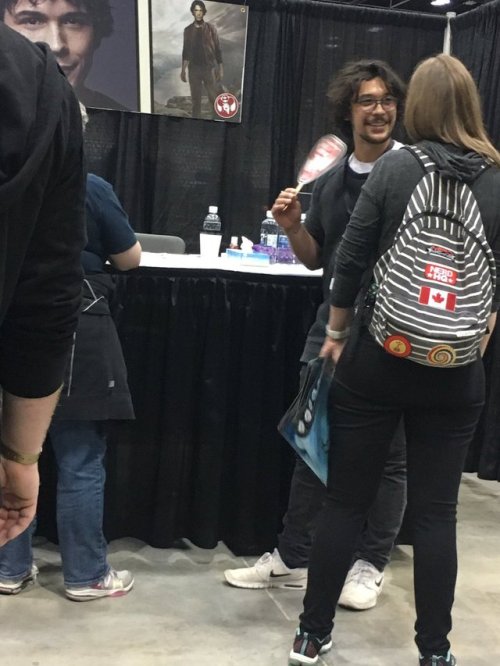 dailymorley: x Hey someone snapped pics of me getting my pic with Bobbers. Thanks stranger!