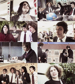 gerardsrevenge:  My Chemical Romance during the making of the 'I'm Not Okay' video.          