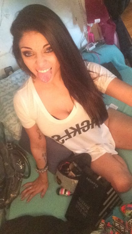 spunintheclouds: thecuntwhisperinglesbian: spunforfunduo: spunforfunduo: thecuntwhisperinglesbian: t
