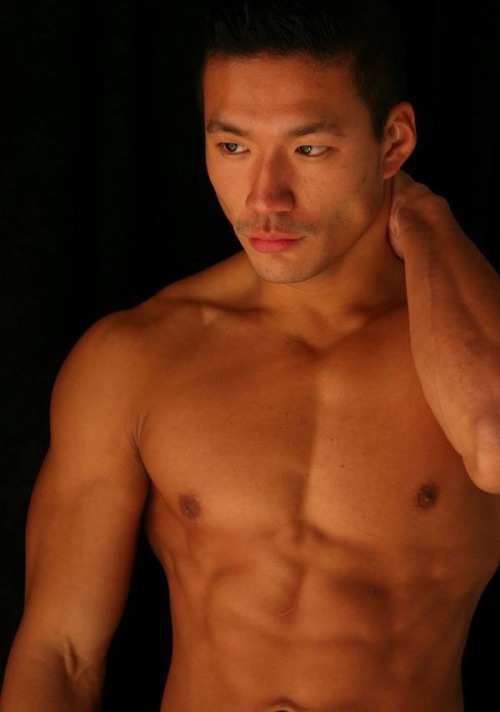 melaninmuscle:  Kevin Taejin Kreider
