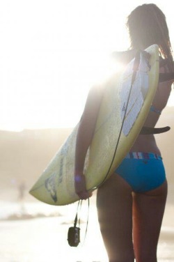 Surf Girls