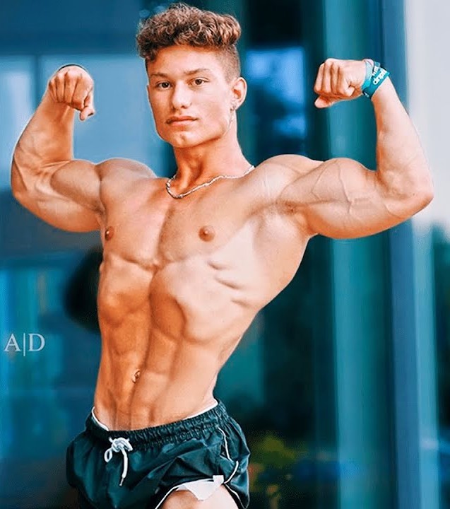 Porn Pics :Physique model, Anthony Mantello