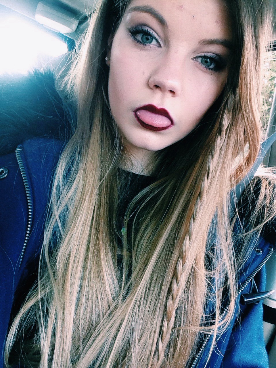 wild-nirvana:  Sometimes I like to pull weird faces and post them to tumblr