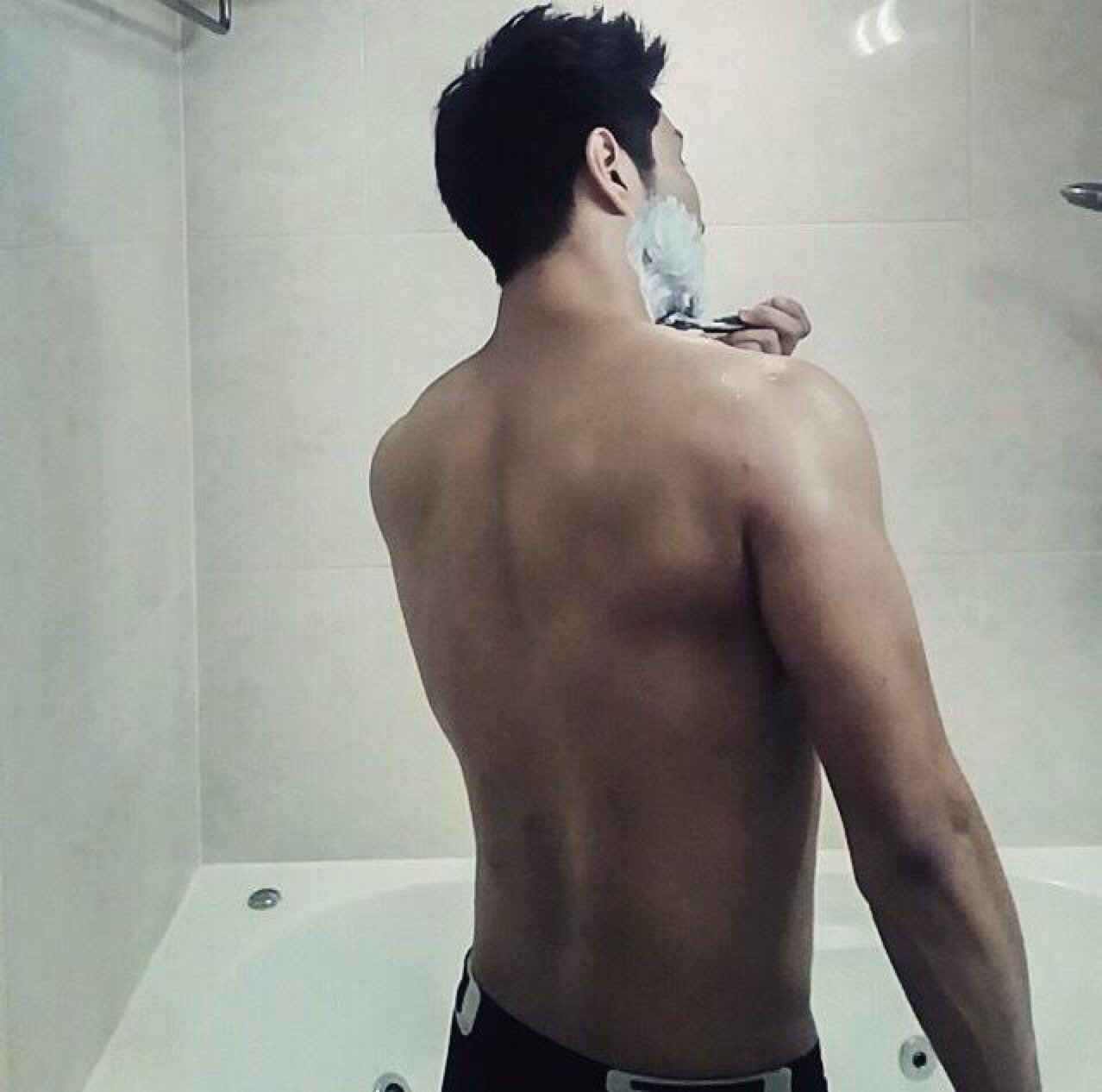 rebelziid:  Asian Men  [ Take him home ]