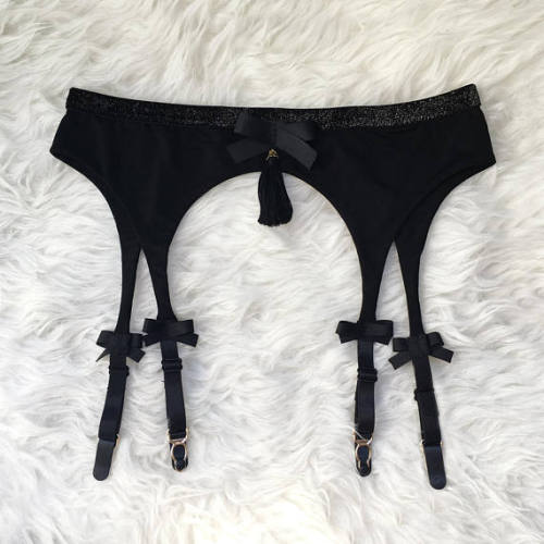 lovinghandmadelingerie: Olivie Seven