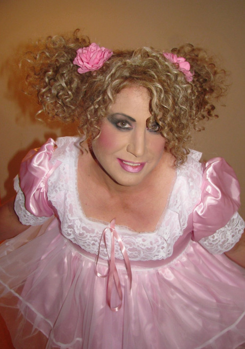 babette-ts:  Pink Sissy, …. so cute!!!! 