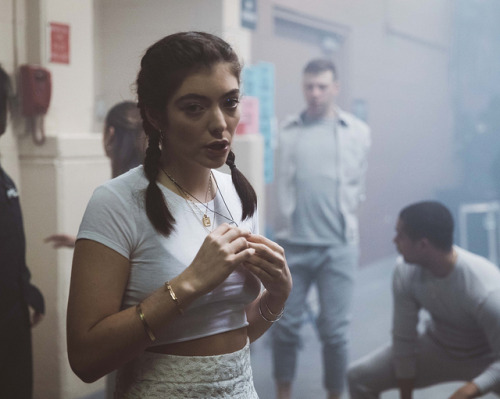 lorde-daily: lordemusic: our day in chicago