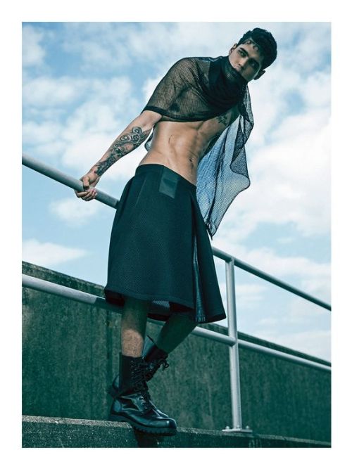 men should wear skirts!Kern Charles by Joseph Sinclair Ada &amp; Nik S/S 15